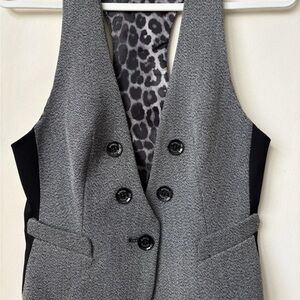 Express Vest Grey And Black With Leopard Lining Size 6